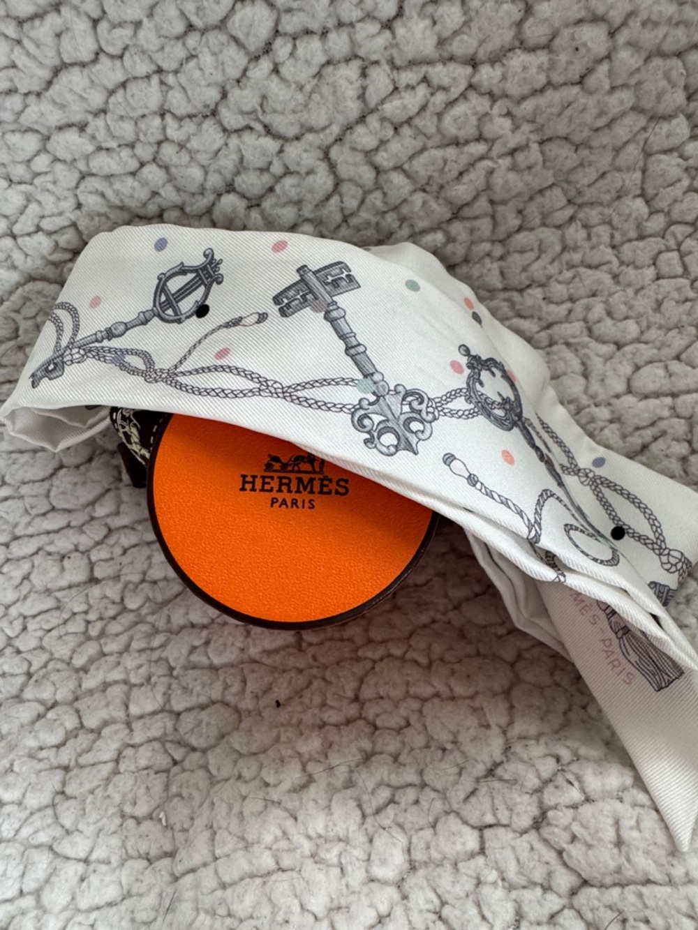 Hermès Paris Les Cles A Pois Twilly white, gray and pink dots
